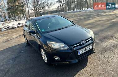 Хетчбек Ford Focus 2013 в 