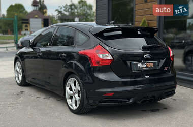 Хэтчбек Ford Focus 2014 в 