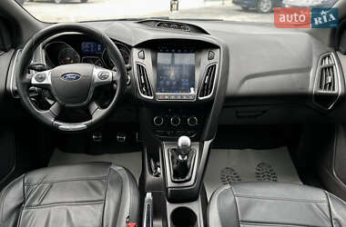 Хэтчбек Ford Focus 2014 в 