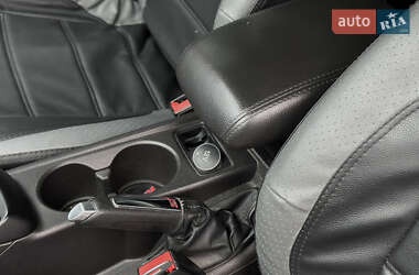 Хэтчбек Ford Focus 2014 в 