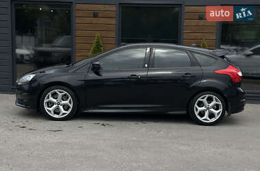 Хэтчбек Ford Focus 2014 в 