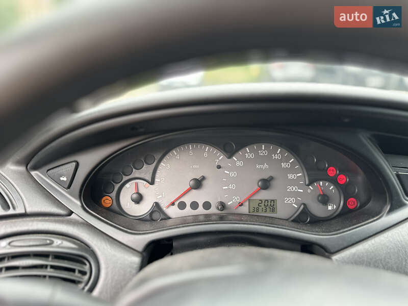 Універсал Ford Focus 1999 в Києві