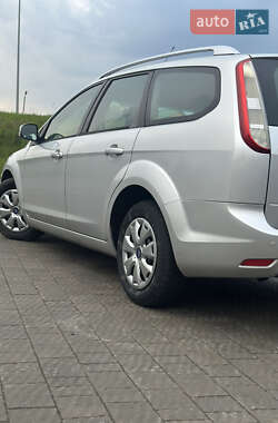 Универсал Ford Focus 2010 в 