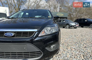 Універсал Ford Focus 2011 в 