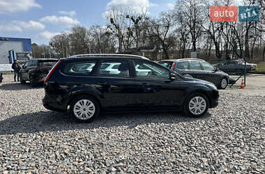 Універсал Ford Focus 2011 в 