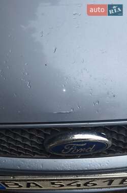 Хэтчбек Ford Focus 2007 в 