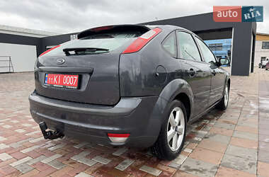 Хэтчбек Ford Focus 2007 в 