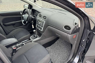 Хэтчбек Ford Focus 2007 в 