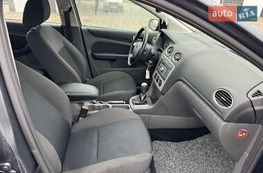 Хэтчбек Ford Focus 2007 в 