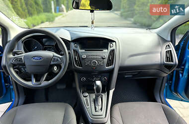 Хэтчбек Ford Focus 2015 в 