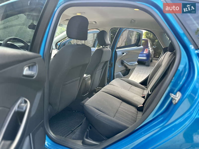 Хэтчбек Ford Focus 2015 в Одессе