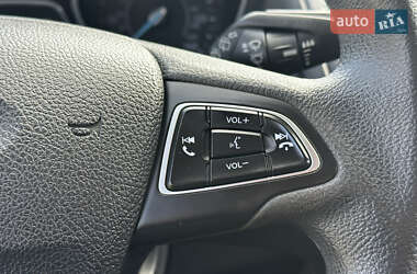 Хэтчбек Ford Focus 2015 в 