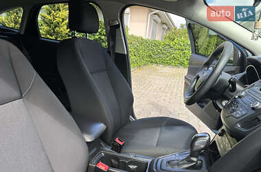 Хэтчбек Ford Focus 2015 в 