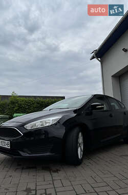 Хэтчбек Ford Focus 2017 в 