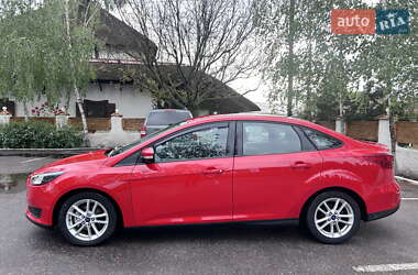 Седан Ford Focus 2015 в 