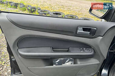 Седан Ford Focus 2006 в 