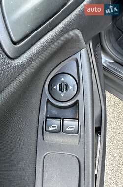 Седан Ford Focus 2015 в 