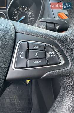 Седан Ford Focus 2015 в 