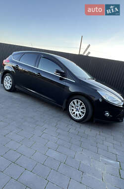 Хэтчбек Ford Focus 2014 в Перегинском