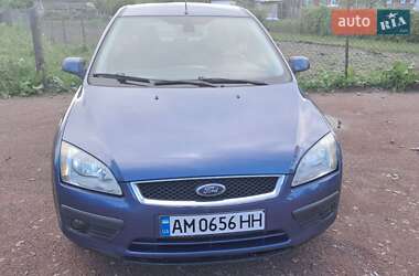 Хэтчбек Ford Focus 2006 в 