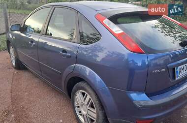 Хэтчбек Ford Focus 2006 в 