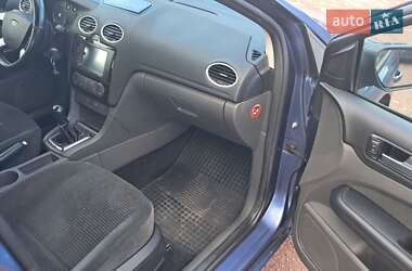 Хэтчбек Ford Focus 2006 в 