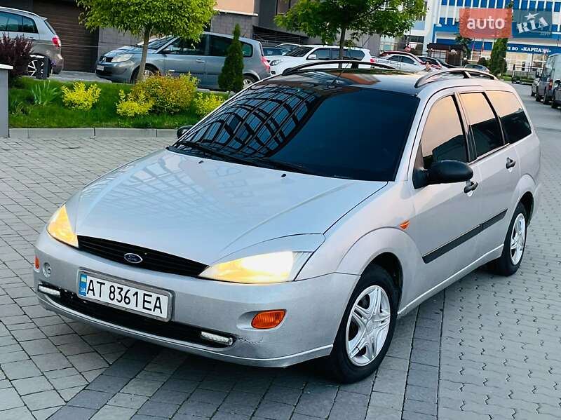 Ford Focus 2000