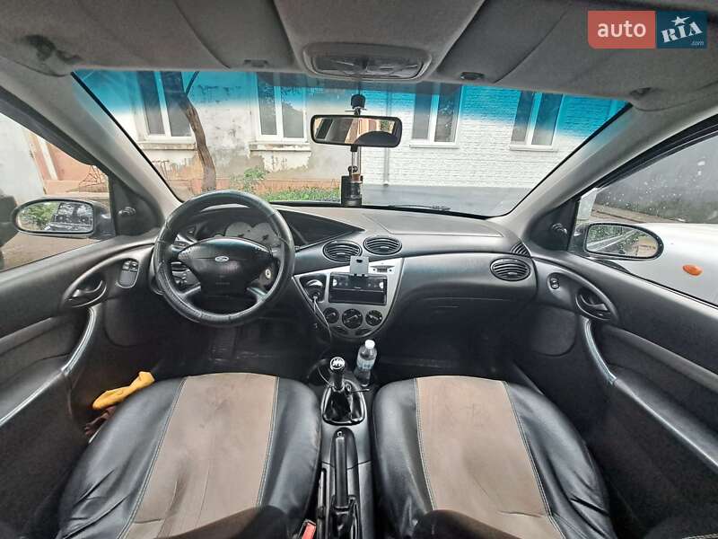 Хэтчбек Ford Focus 2001 в Николаеве