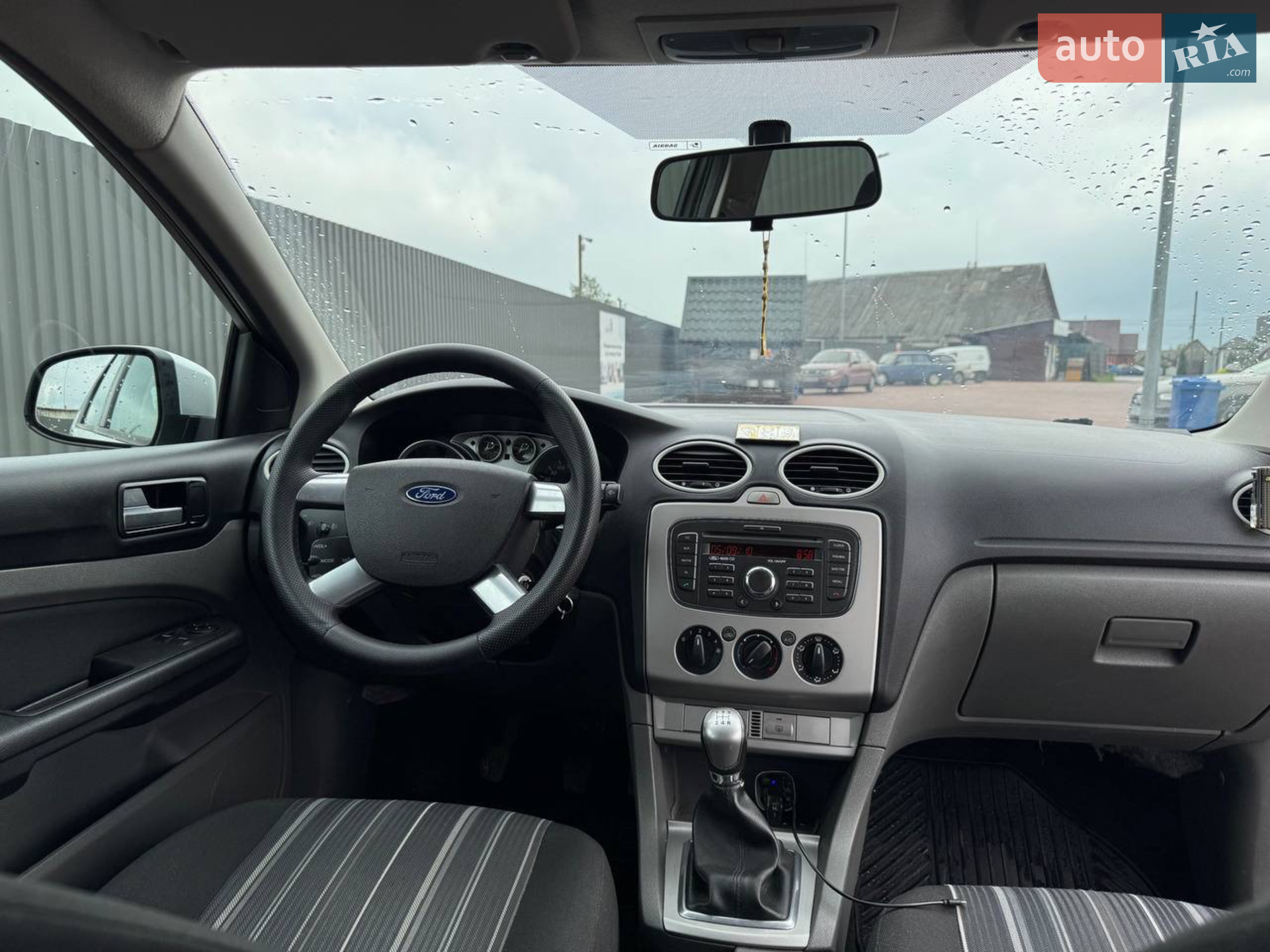 2010 Ford Focus - мініатюра 10
