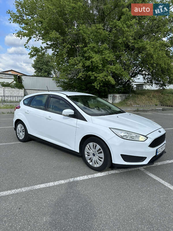 Хэтчбек Ford Focus 2017 в 
