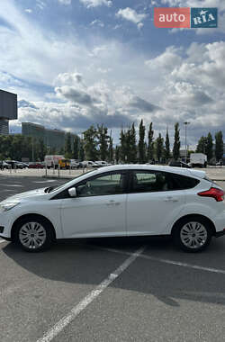 Хэтчбек Ford Focus 2017 в 