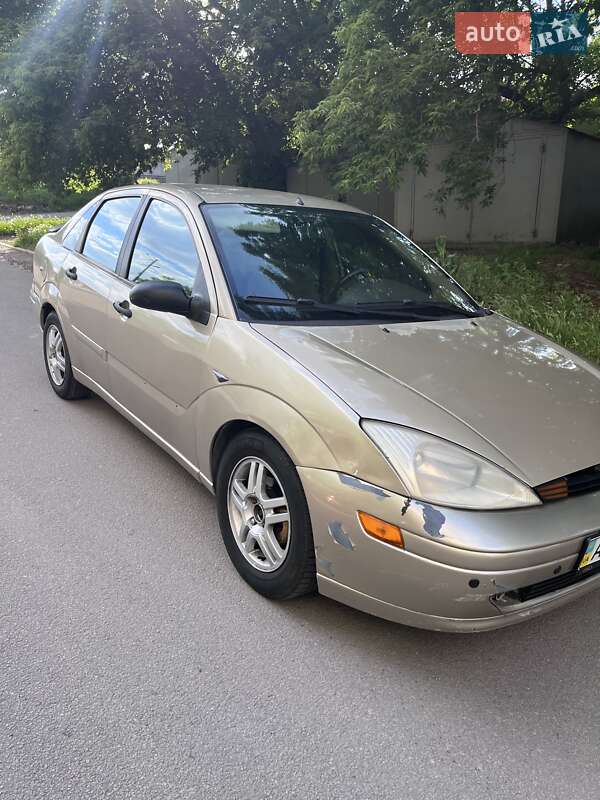 Седан Ford Focus 2001 в Дніпрі