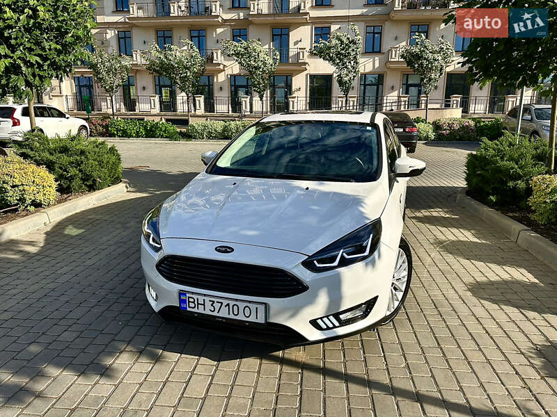 Хэтчбек Ford Focus 2015 в Одессе