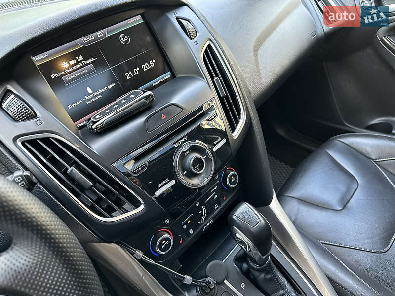 Хэтчбек Ford Focus 2015 в Одессе