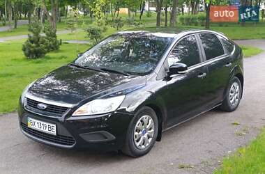Хэтчбек Ford Focus 2011 в 