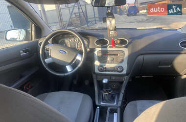 Хэтчбек Ford Focus 2007 в 