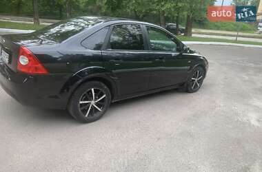 Седан Ford Focus 2011 в 