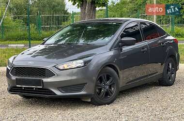 Хэтчбек Ford Focus 2018 в 