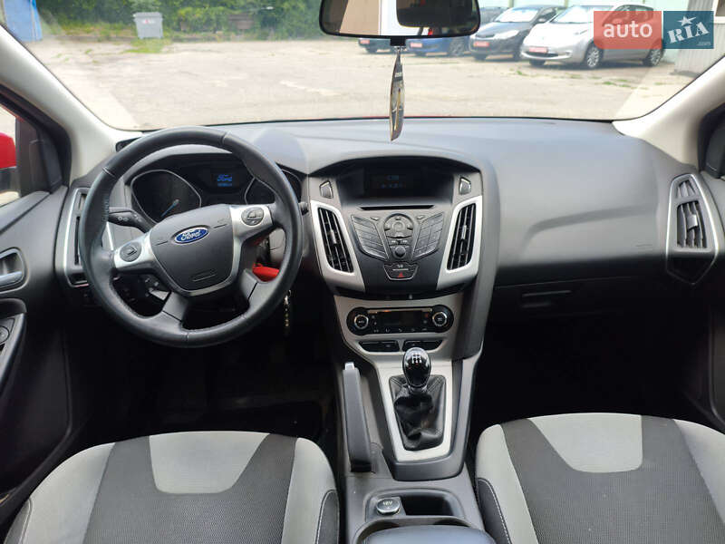 Хетчбек Ford Focus 2014 в Запоріжжі