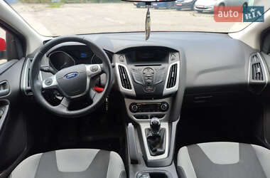 Хэтчбек Ford Focus 2014 в 