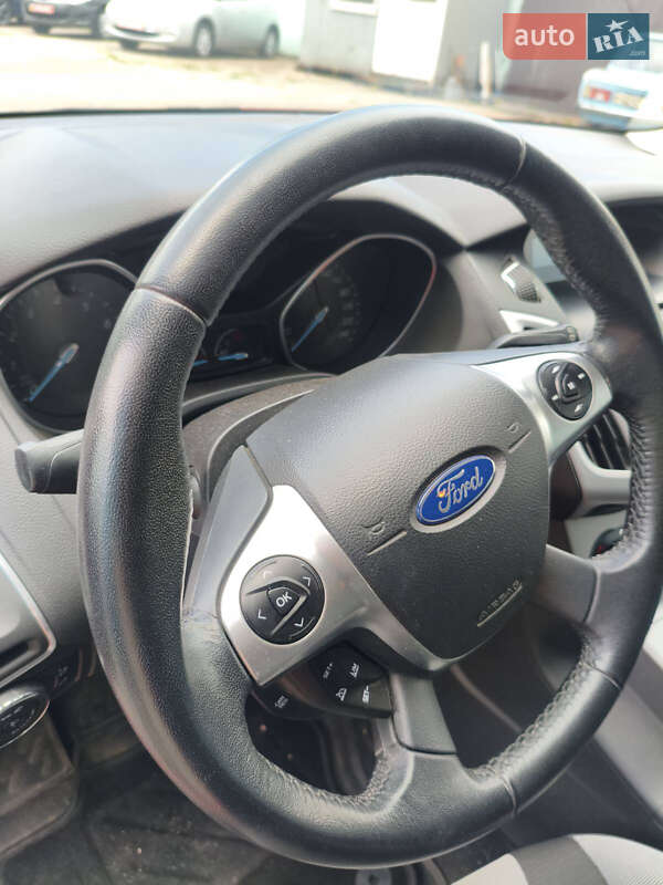 Хетчбек Ford Focus 2014 в Запоріжжі