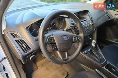 Седан Ford Focus 2015 в 
