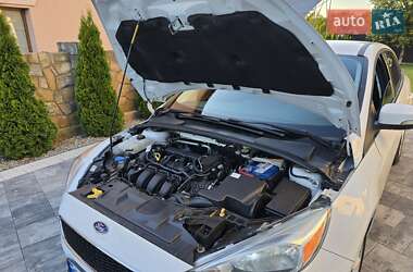 Седан Ford Focus 2015 в 