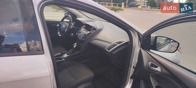 Хэтчбек Ford Focus 2016 в Сумах