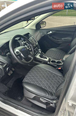 Седан Ford Focus 2013 в 