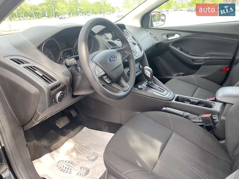 Седан Ford Focus 2016 в Киеве