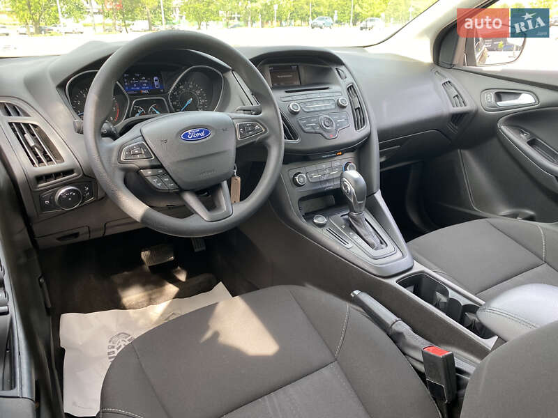 Седан Ford Focus 2016 в Киеве