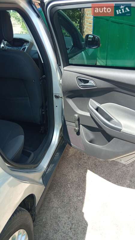 Універсал Ford Focus 2011 в Нових Санжарах