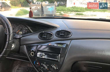 Универсал Ford Focus 2003 в 
