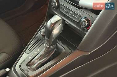 Седан Ford Focus 2015 в 